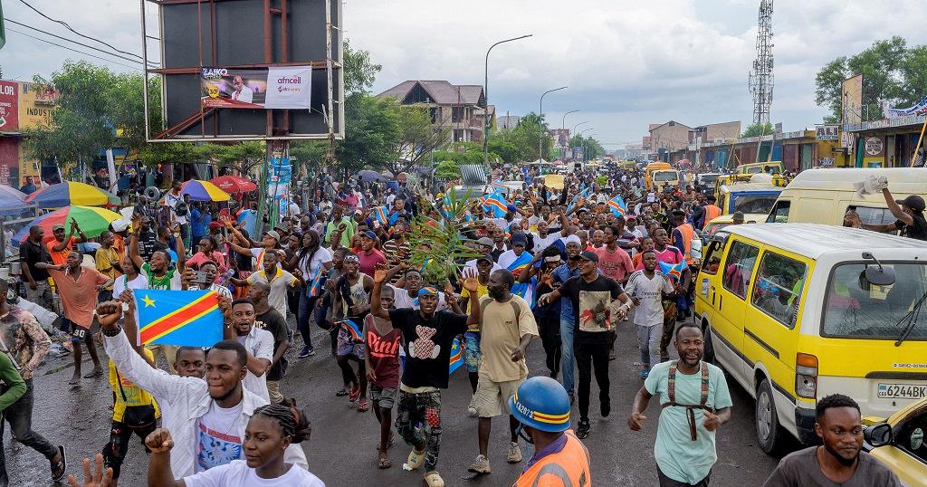 Goma residents protest deployment of Rwandese policemen in DRC Afro News Wire