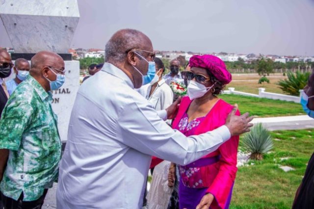 Former Ivorian President, Laurent Gbagbo pays final respects to Rawlings. Afro News Wire