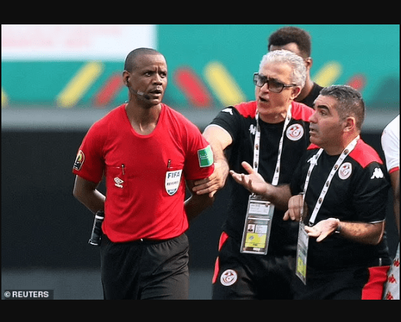 Tunisia launch an appeal for replay against Mali after the referee blew for full-time after just 85 minutes. Afro News Wire