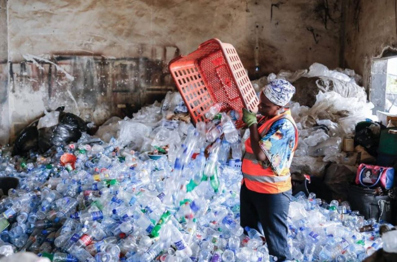 Nigerian school accepts recyclable waste as payment for fees. Afro News Wire
