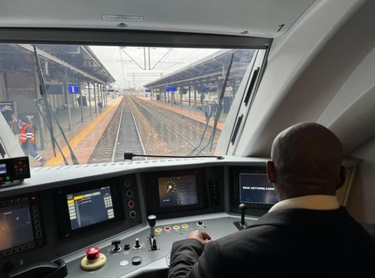 Ghana Set to Take Delivery of Two Procured Diesel-Powered Trains from Poland Afro News Wire