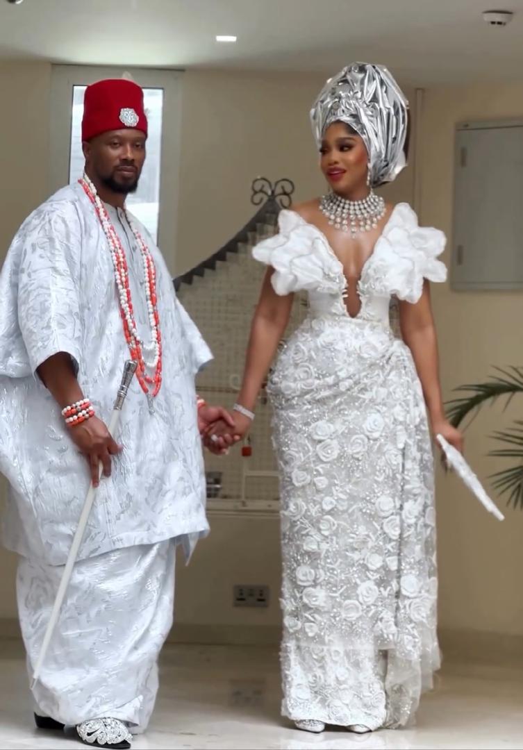 Photos from 'Skinny Girl in Transit' Star Sharon Ooja's Traditional Wedding Afro News Wire